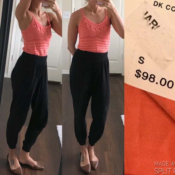 Harold's Tops - NWT Harold’s coral boho festival crochet top